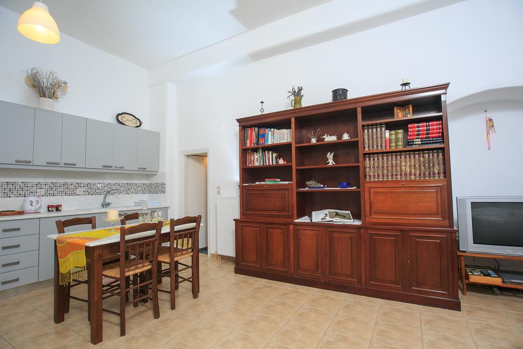 Paros Rita Studios Пісо-Ліваді Номер фото
